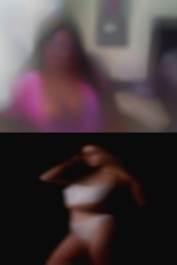 Naked woman looking for women Olathe swinger.